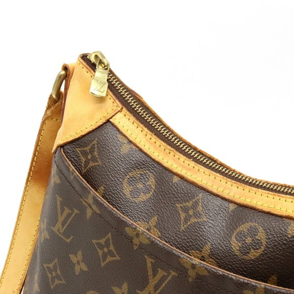 Gorgeous Louis Vuitton Monogram Odeon PM  Crossbody Bag - Picture 5 of 17